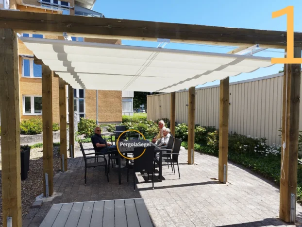 Pergolamarkis på BR -innergård, Ängelholm - Projekt nr 1