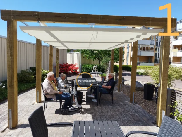 Pergolamarkis på BR -innergård, Ängelholm - Projekt nr 1