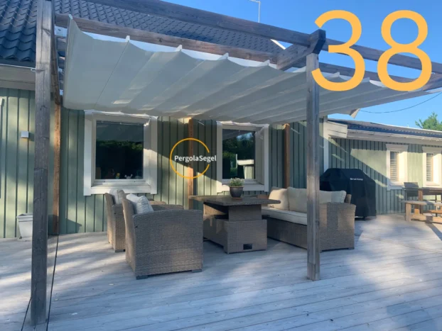 Pergolamarkis vid uteplats i Nacka – Projekt nr 38