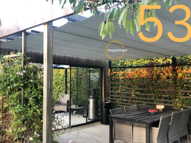 Pergolamarkis vid uteplats i Nacka – Projekt nr 53