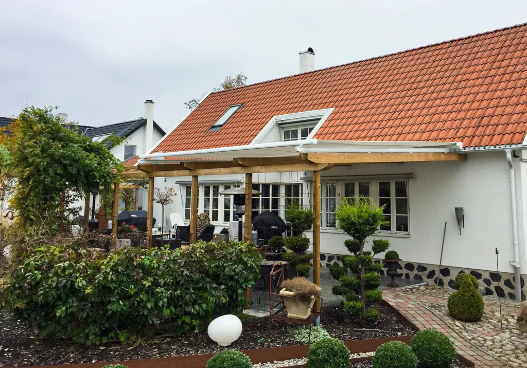Pergola med tak till pergola väggmonterad pergola med tak vid hus