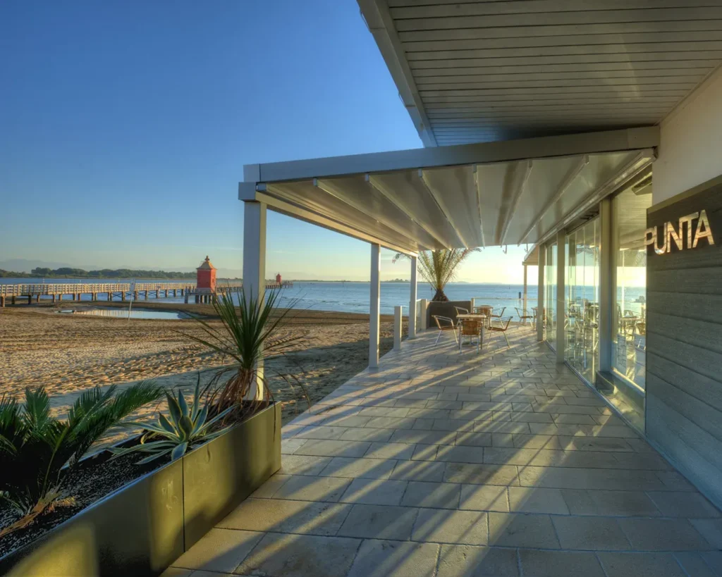 pergola med tak pratic level